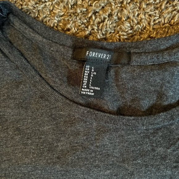 Forever 21 graphic tee - Picture 4 of 6